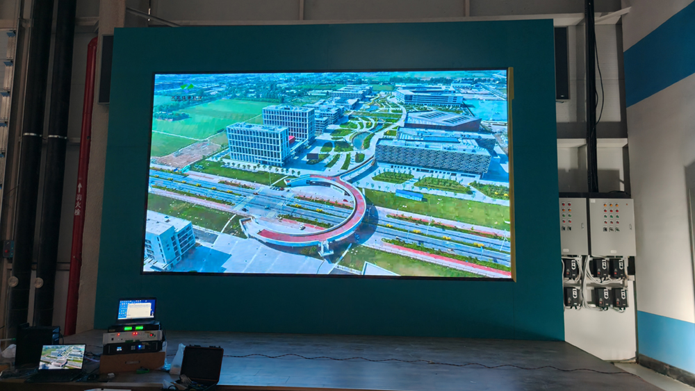 �̽�װ�������ʾ��